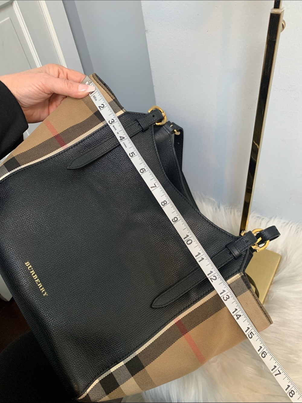 Authentic Burberry Canterbury Tote black leather, check sides - Picture 11 of 16